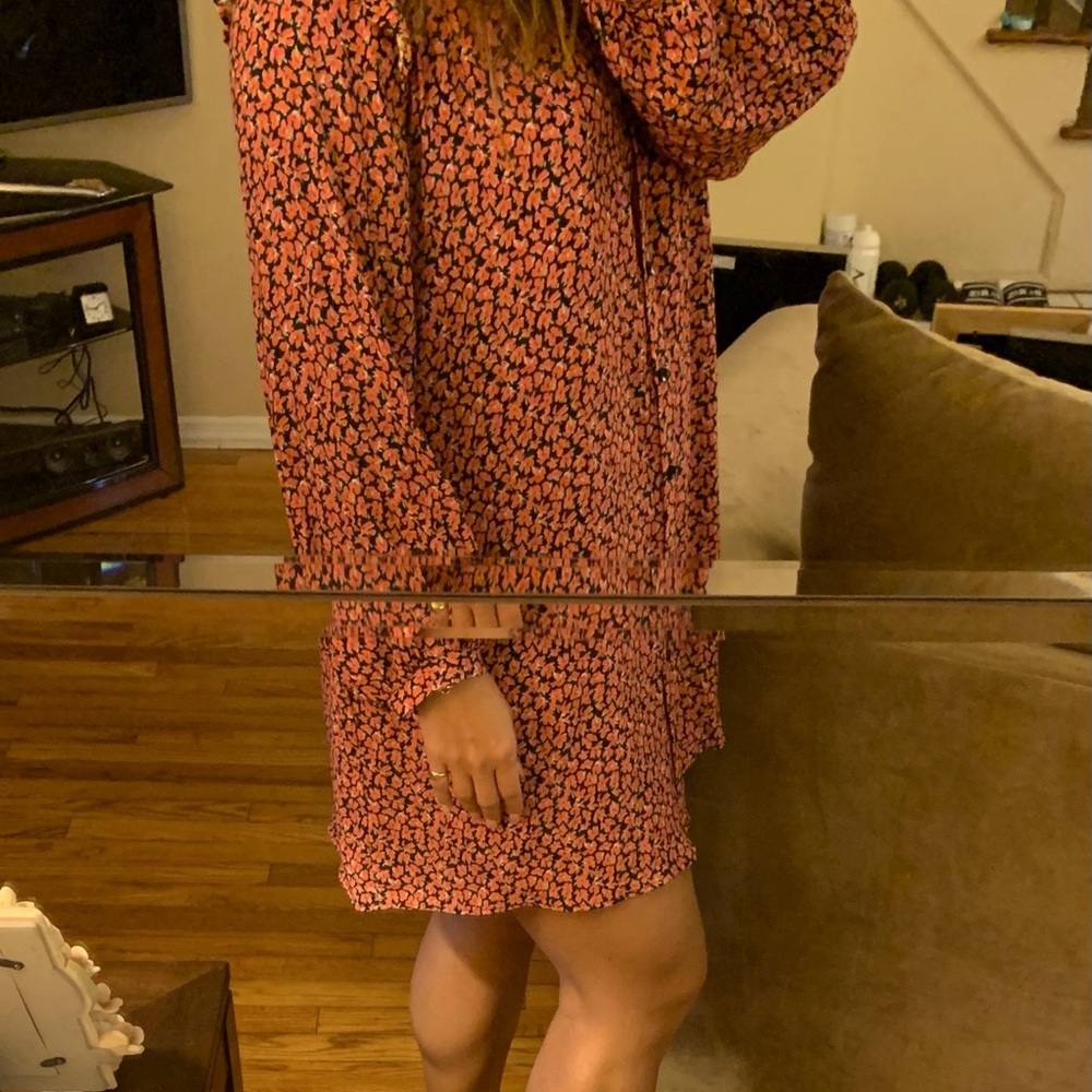 Dress - Picture 2 of 6